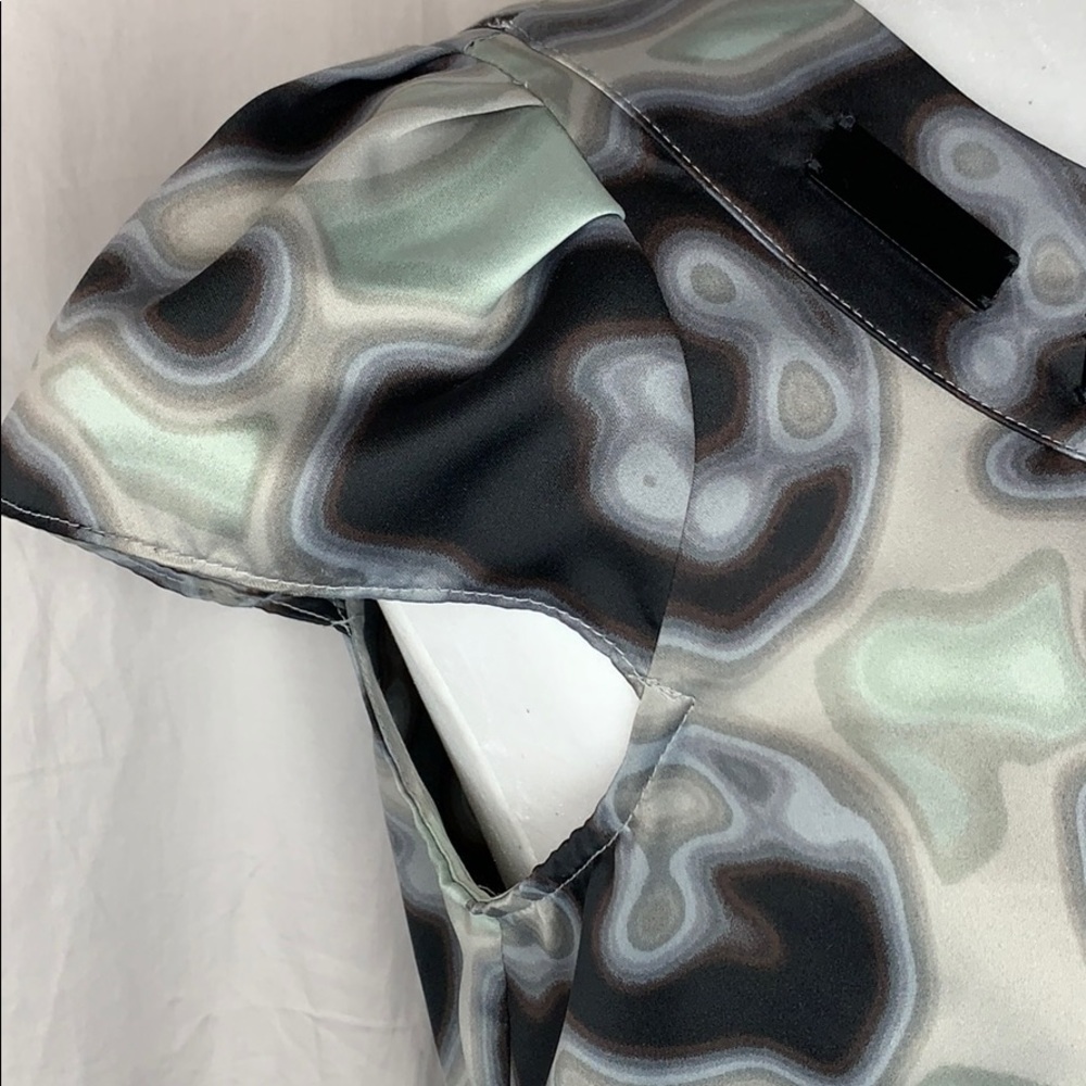 Worthington Blouse - Picture 5 of 8
